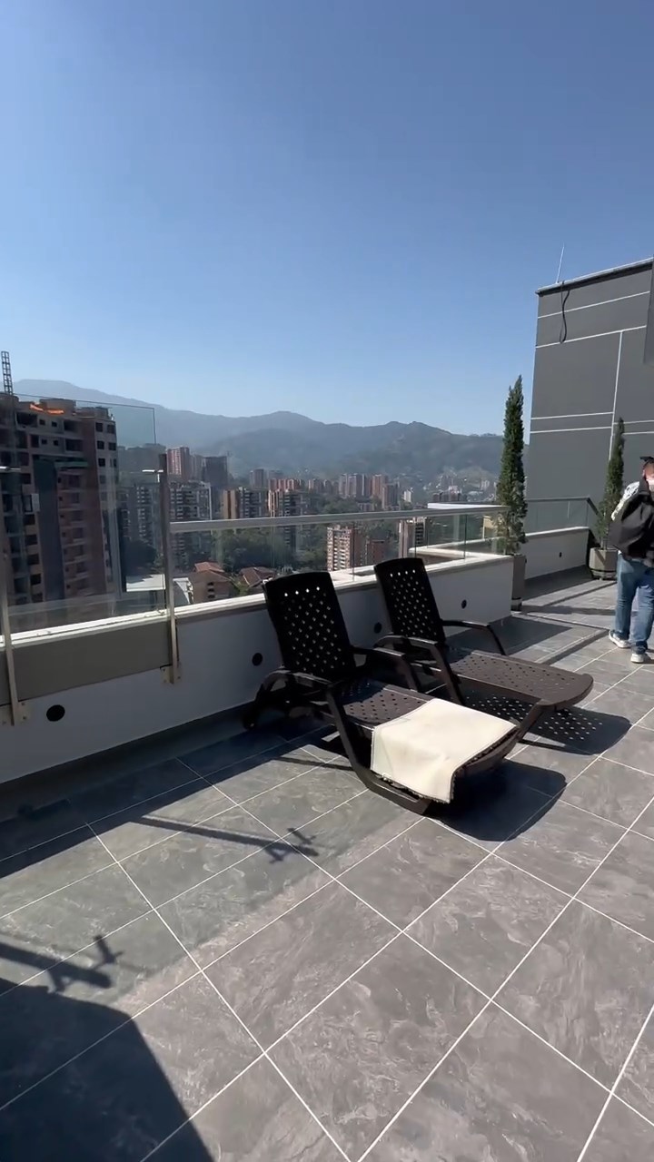 Penthouse M2204