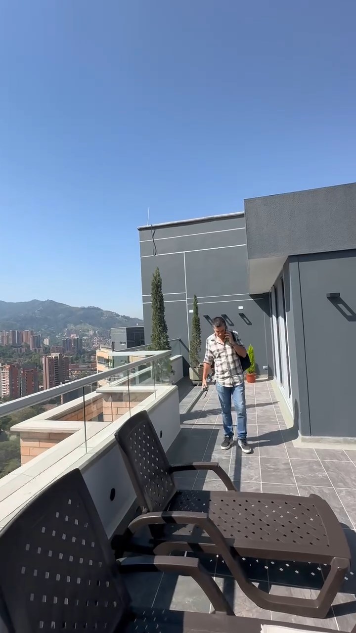 Penthouse M2204